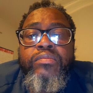 Meet your Posher, Troy